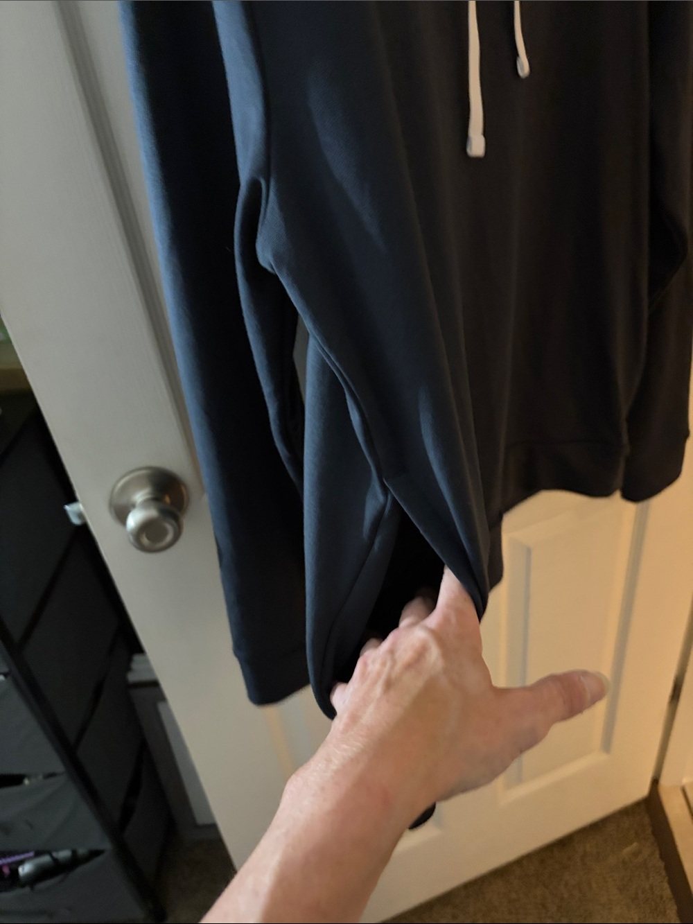 Sweater Subcategory Identification - Picture 2 of 5